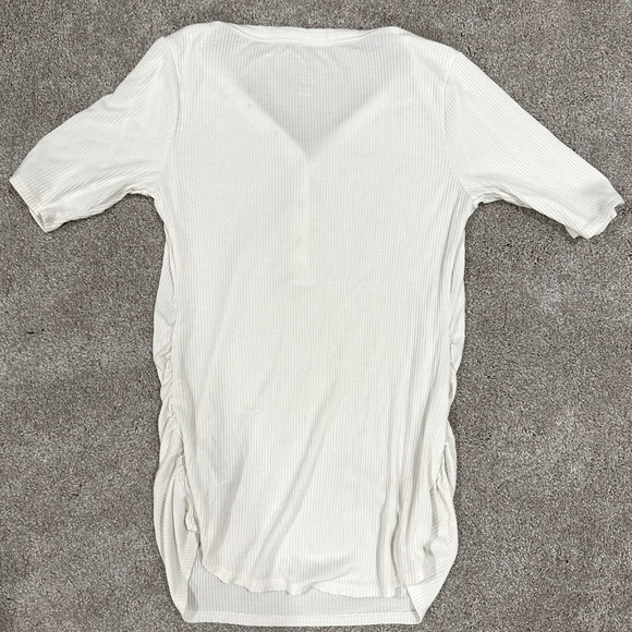 Maternity top - Picture 2 of 3